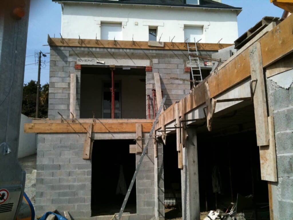 Rehabilitation et extension dune maison sur plan darchitecte a Quimper 1 - Quimper Finistère