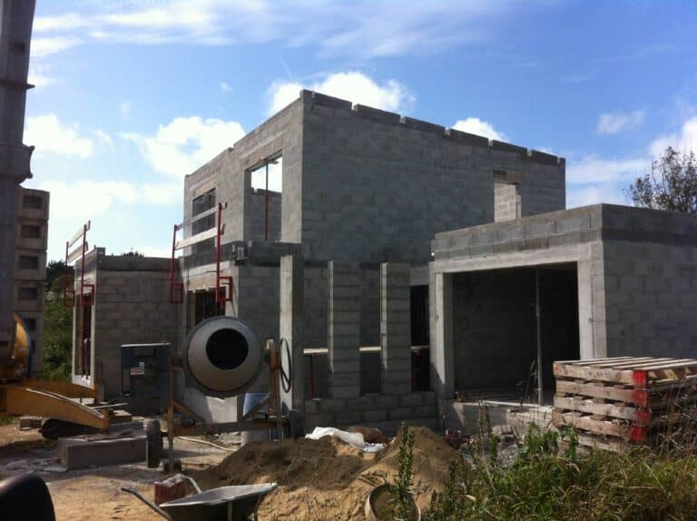 Conception et réalisation d'une maison d'habitation à Concarneau (5)